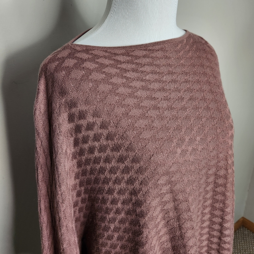 Lululemon Spanish Oak Woven Divinity Poncho - Picture 4 of 8